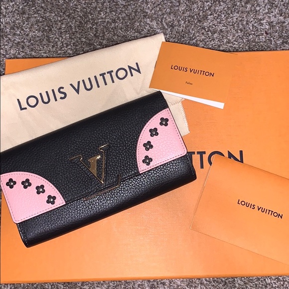 Authentic Louis Vuitton CAPUCINES WALLET - Picture 4 of 9